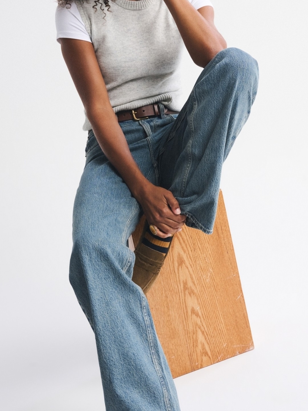 Classic High-Rise Straight Leg Jeans - Light Blue - Picture 6 of 6